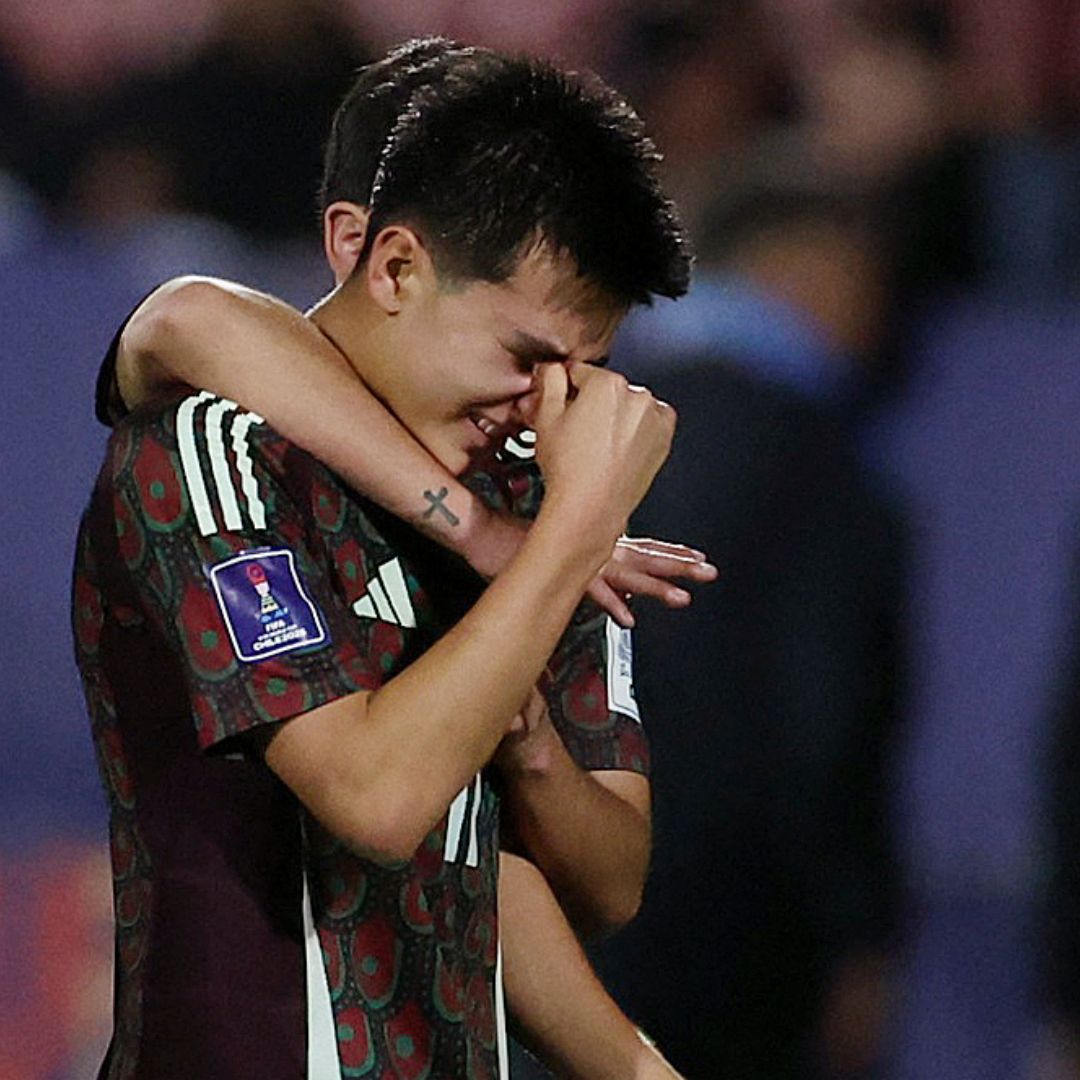Gilberto Mora durante un partido con la Selección Mexicana